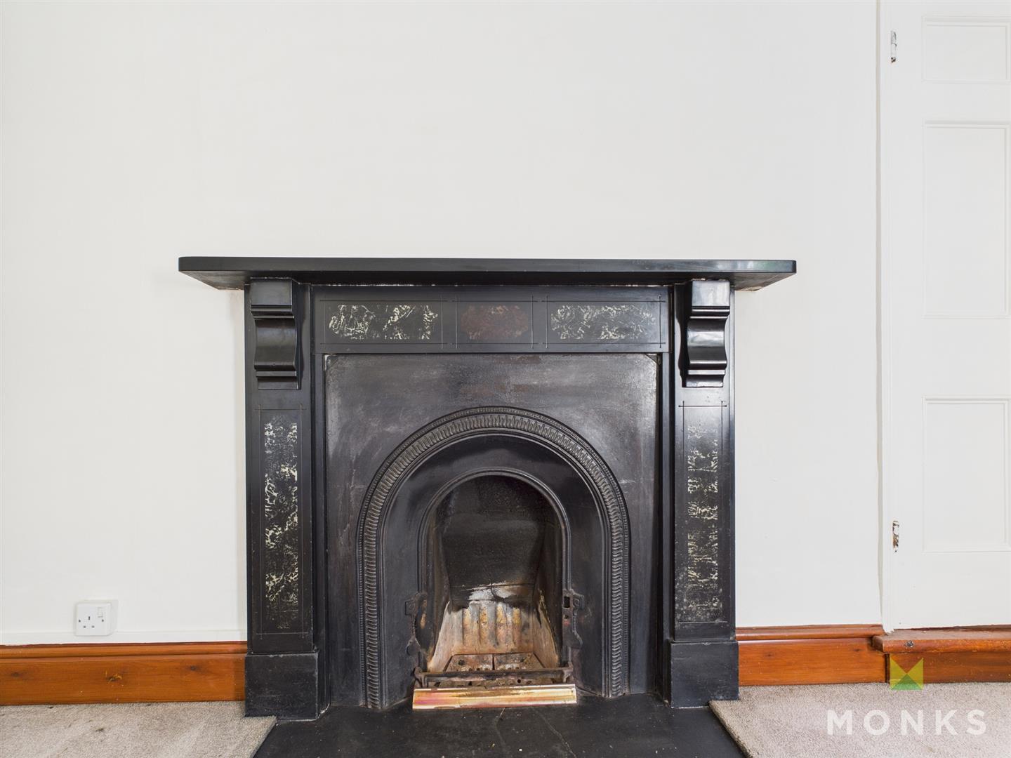 The Cottage Gooseberry Lane, Shrewsbury, SY4 3BB SSTC The Cottage Gooseberry Lane, Shrewsbury, SY4 3BB SSTC